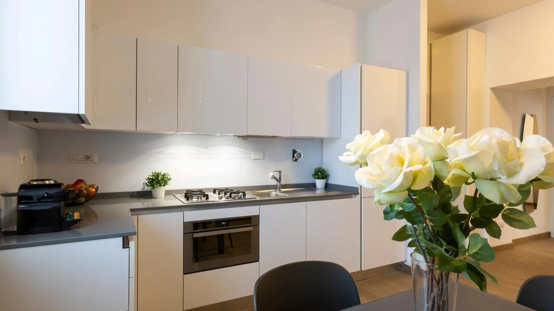 Frisi Di Porta Venezia Apartment Milan