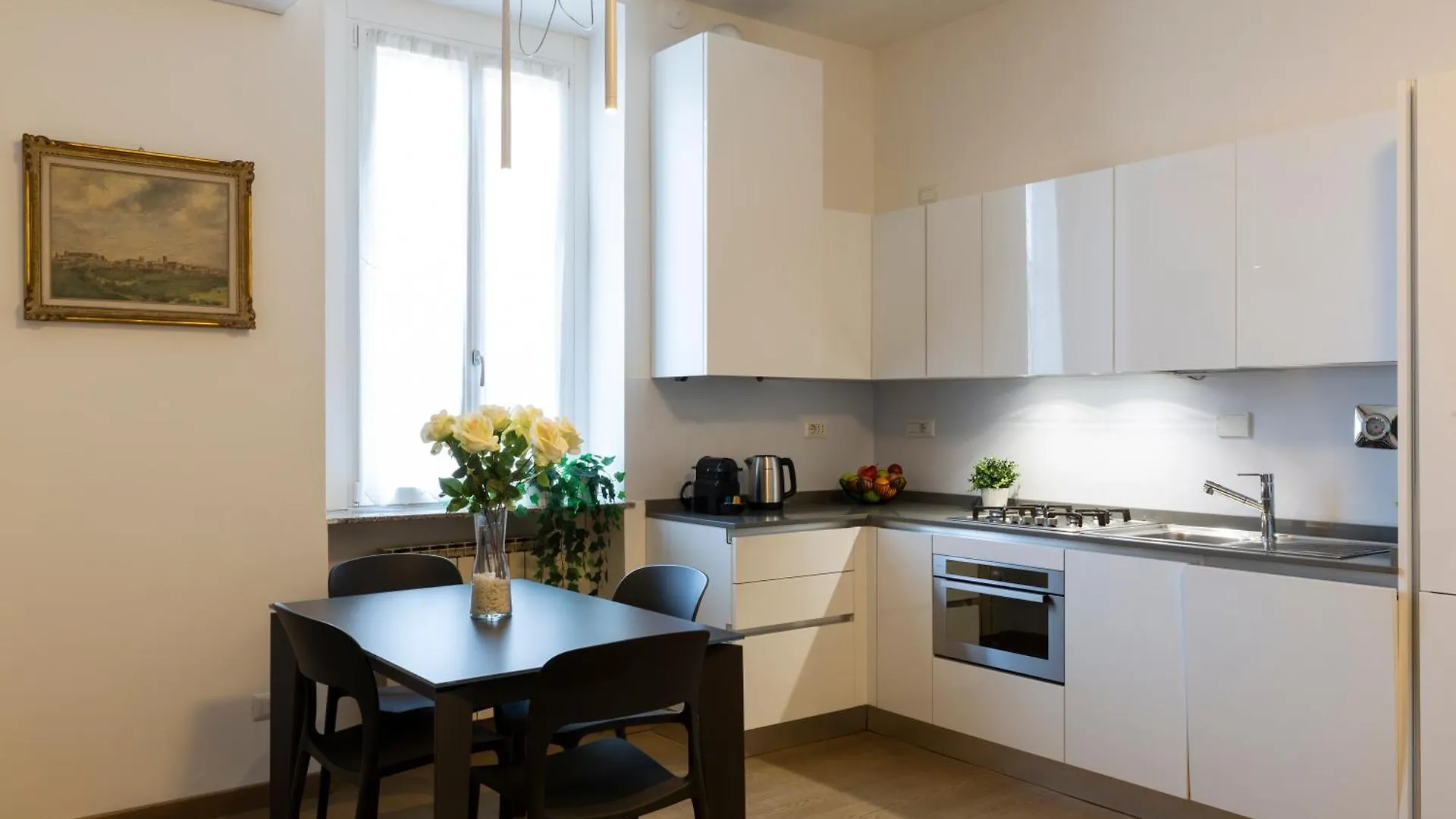 Frisi Di Porta Venezia Apartment Milan Italy