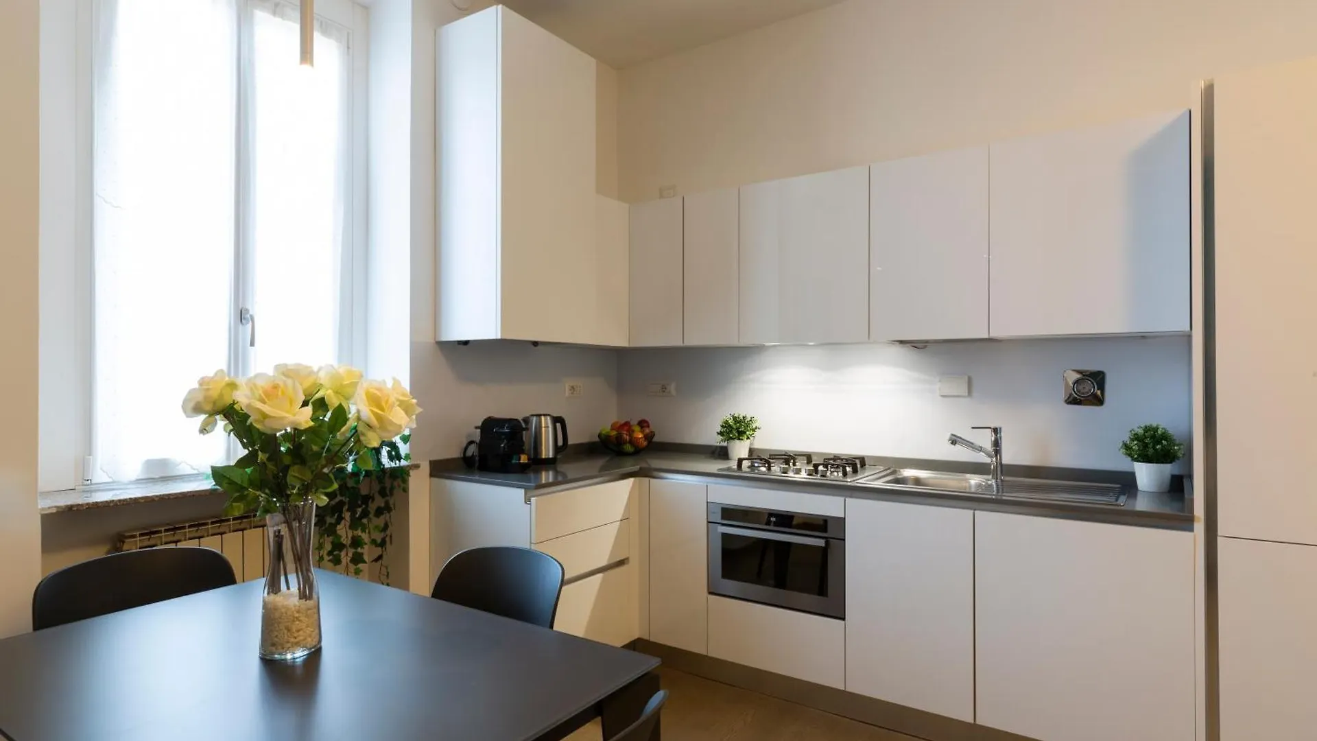 Frisi Di Porta Venezia Apartment Milan